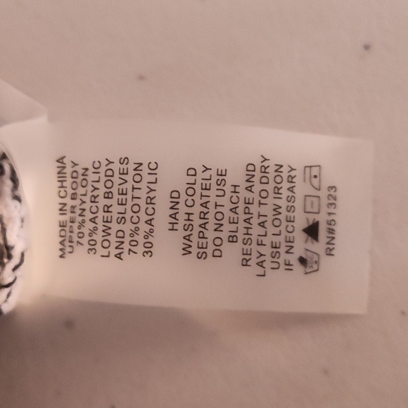 Vince Camuto Womens Eyelash And Marled Knit Sweater Soft Fuzzy Crew Neck - Picture 7 of 7